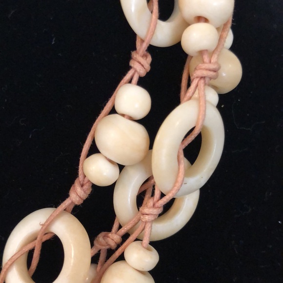 Multi strand necklace - Picture 2 of 4